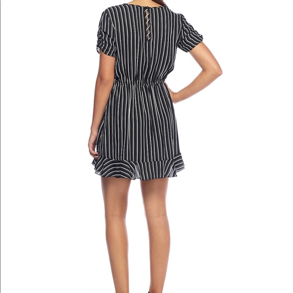 ❌Beautiful ❌Romper 🌺 - Picture 4 of 6